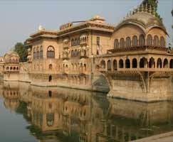 Agra Honeymoon Tour